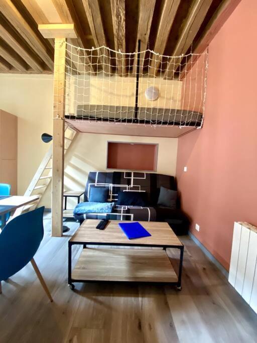 Cathedrale Apartment *